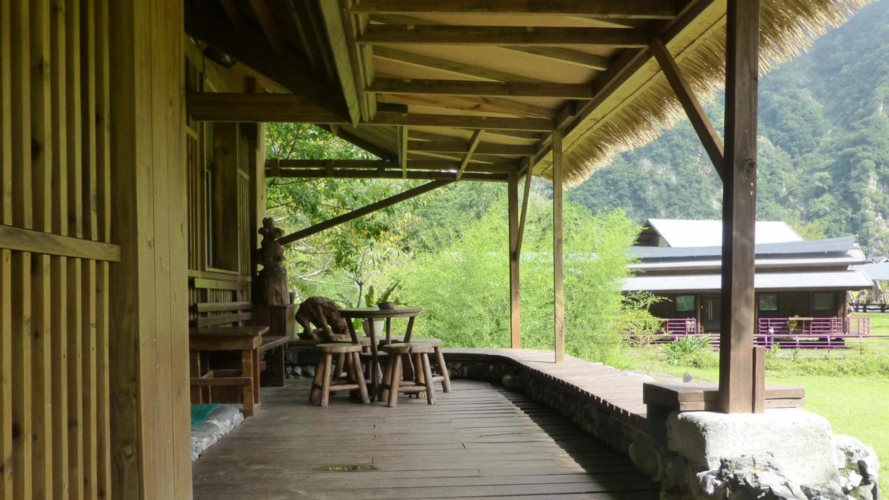 Taroko Village Hotel Fushi Bagian luar foto