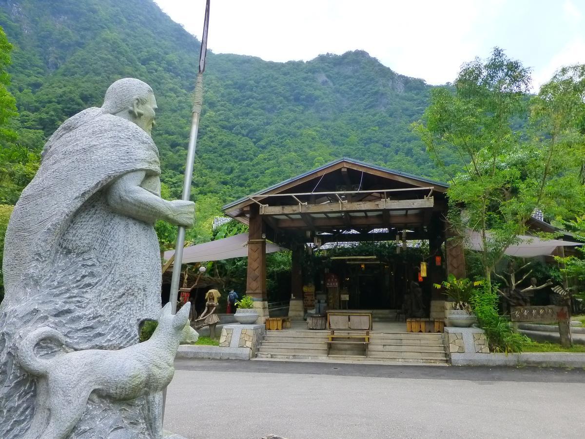 Taroko Village Hotel Fushi Bagian luar foto