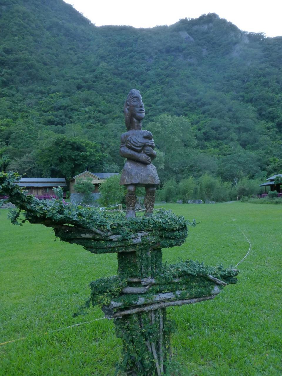Taroko Village Hotel Fushi Bagian luar foto